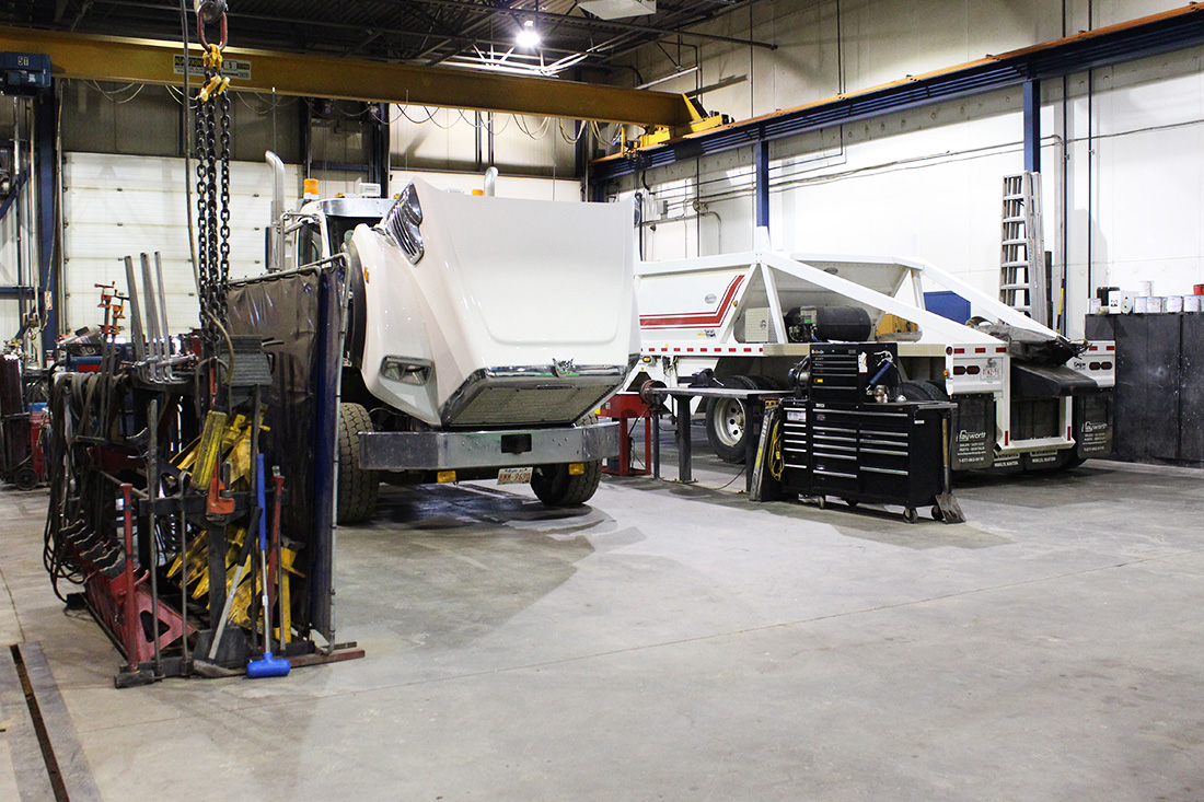 Heavy Duty Truck & Trailer Service & Repairs Hayworth Equipment Sales