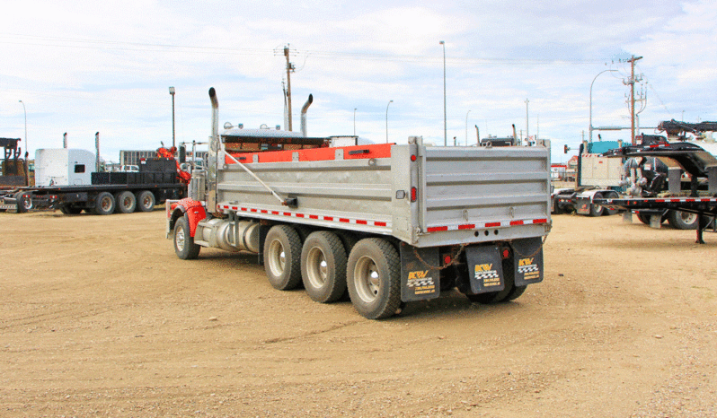 2014 Peterbilt 367 Dump Truck full