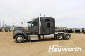 2022 Kenworth W990