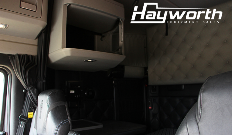 2022 Kenworth W990 full