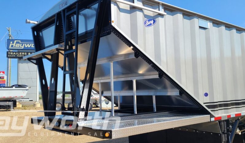 2026 Berg Super B-Train Grain Trailer full