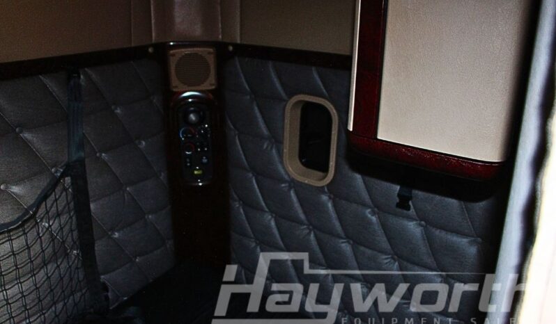 2019 Freightliner Coronado 122SD full