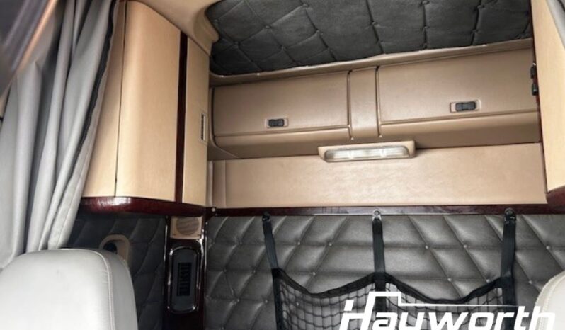 2019 Freightliner Coronado 122SD full