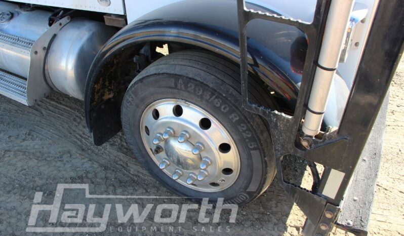 2016 Peterbilt 365 Car Hauler full