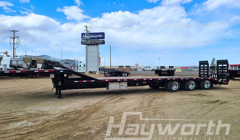 2027 Centerline 53′ Tridem Step Deck c/w Air Ramps full