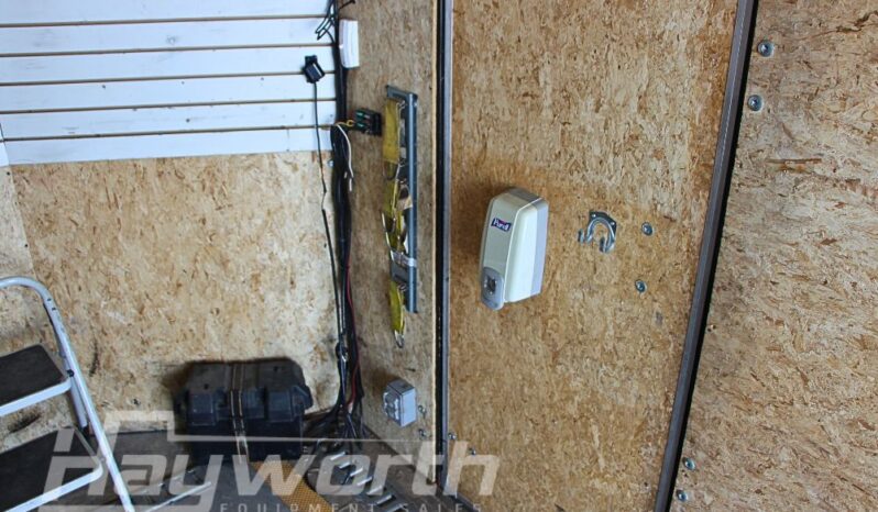 2021 Royal Enclosed Trailer full