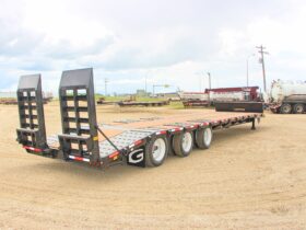 2027 Gincor 48′ Tridem Step Deck c/w Air Ramps