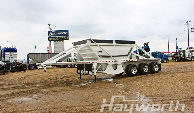 2027 Loadline Tridem Cross Clam full