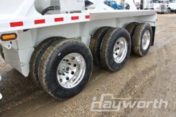 2027 Loadline Tridem Cross Clam full