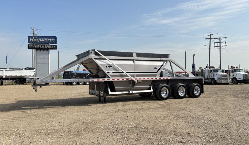 2026 Loadline Tridem Windrow Clamshell full