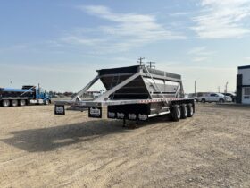 2026 Loadline Tridem Windrow Clamshell