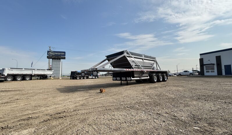 2026 Loadline Tridem Windrow Clamshell full