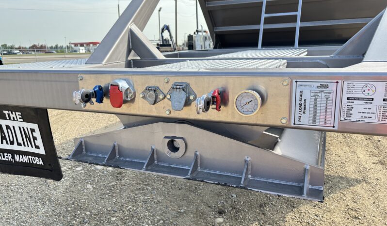 2026 Loadline Tridem Windrow Clamshell full