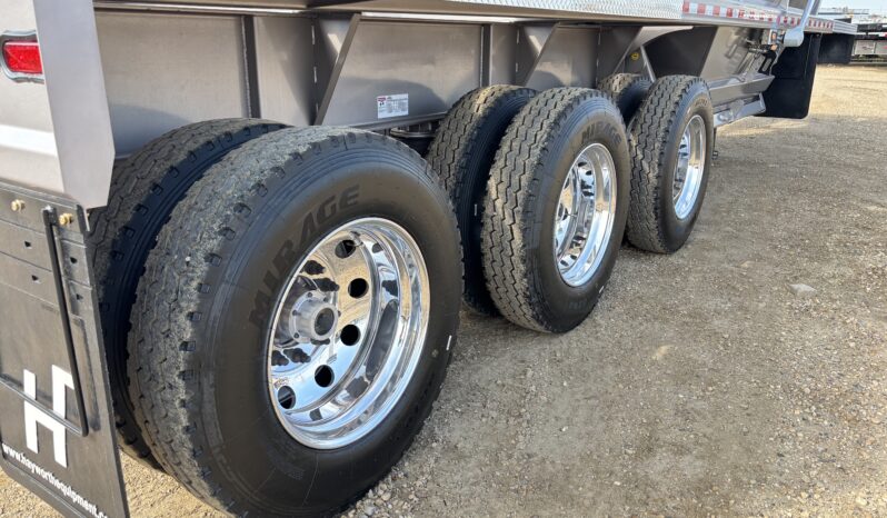 2026 Loadline Tridem Windrow Clamshell full