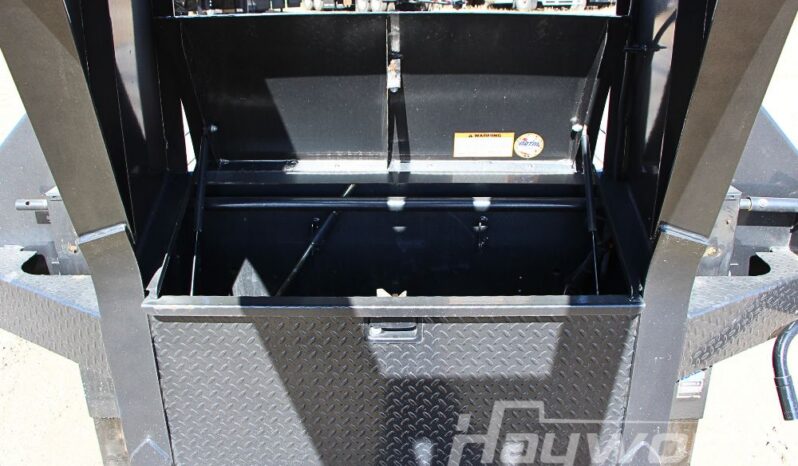 2023 Diamond C Gooseneck Trailer full