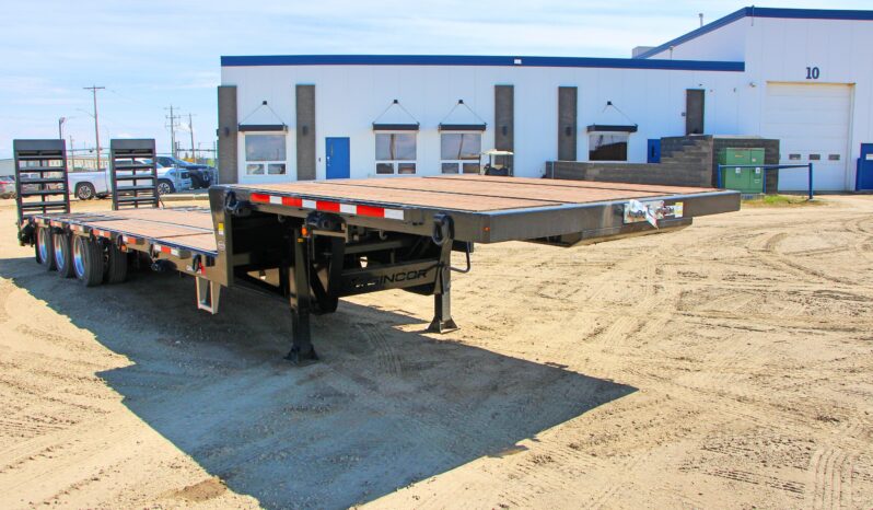 2028 Gincor Tridem Step Deck c/w Air Ramps full