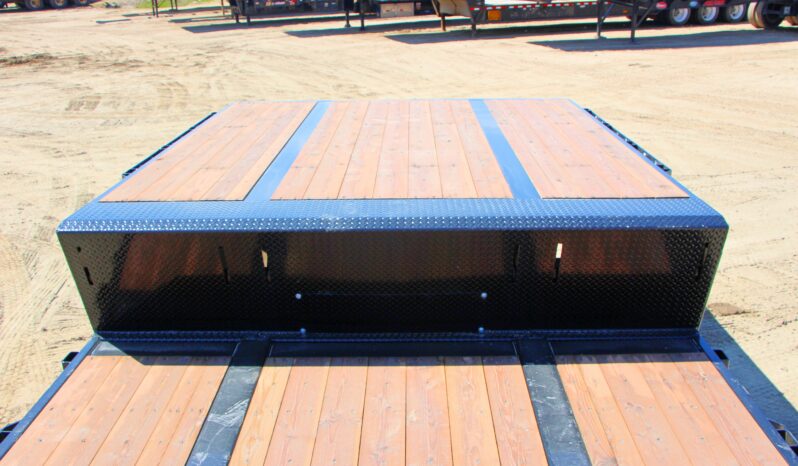 2028 Gincor Tridem Step Deck c/w Air Ramps full