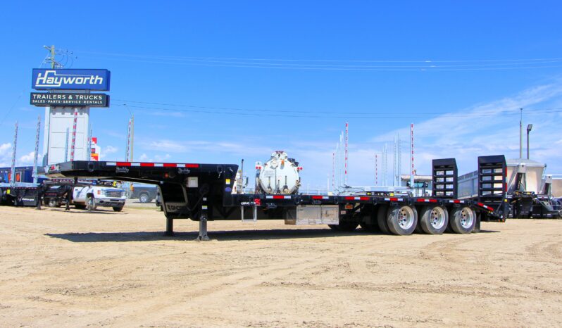 2028 Gincor Tridem Step Deck c/w Air Ramps full